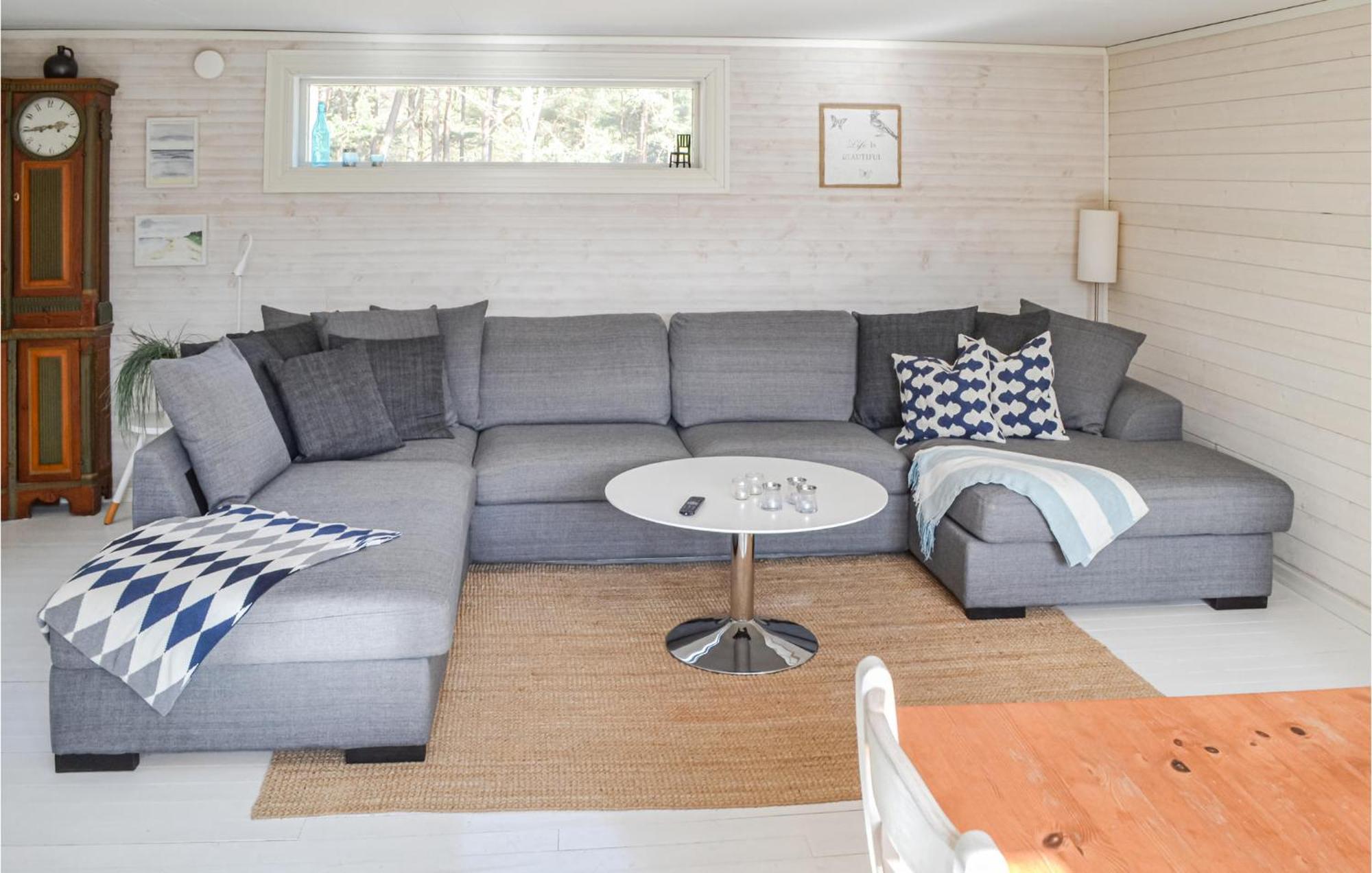 Gorgeous Home In Borrby With Wifi ภายนอก รูปภาพ